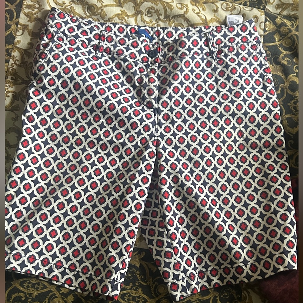 Stylish Geometric Patterned Men's Shorts